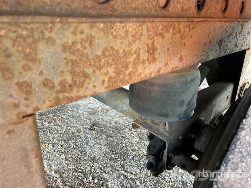 Utility VS2DX 53 ft x 102 in T/A Van Trailer مقطورات ذات هيكل صندوقي