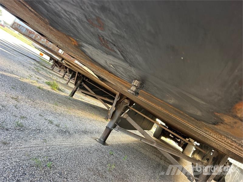 Utility VS2DX 53 ft x 102 in T/A Van Trailer 箱體拖車