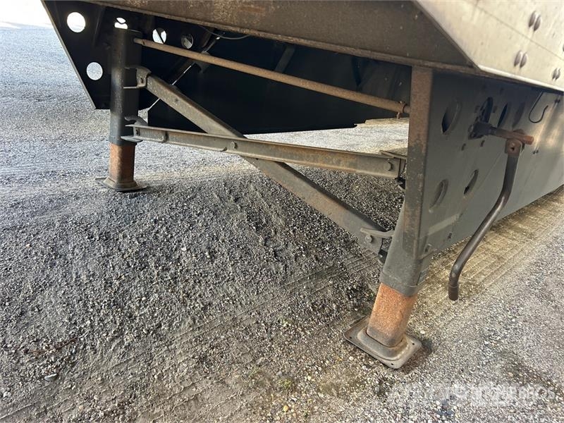 Utility VS2DX 53 ft x 102 in T/A Van Trailer Van Body Trailers