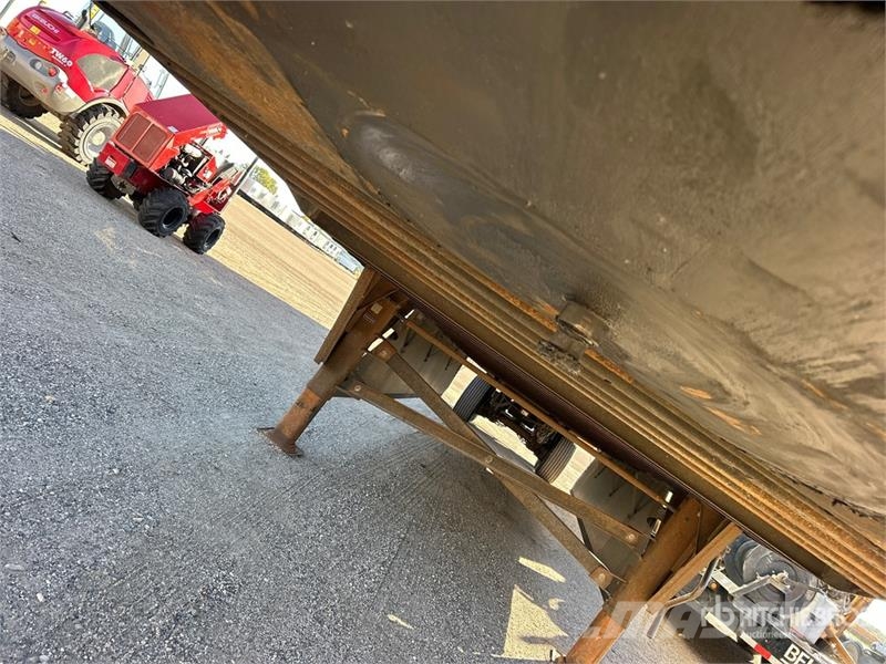 Utility VS2DX 53 ft x 102 in T/A Van Trailer Van Body Trailers
