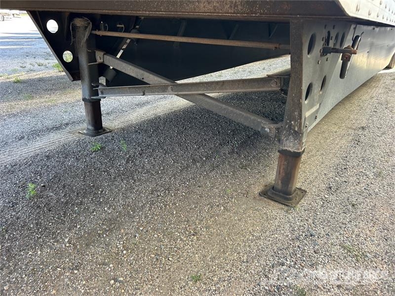 Utility VS2DX 53 ft x 102 in T/A Van Trailer 箱體拖車