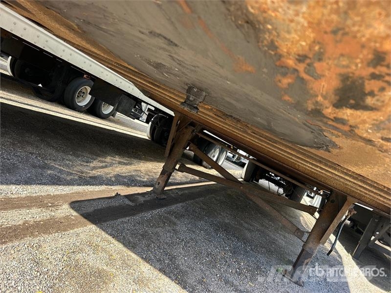 Utility VS2DX 53 ft x 102 in T/A Van Trailer مقطورات ذات هيكل صندوقي