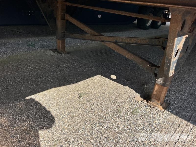 Utility VS2DX 53 ft x 102 in T/A Van Trailer Sanduk prikolice