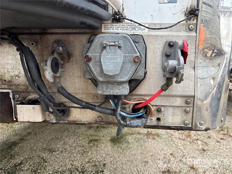 Utility VS2RA 45 ft x 102 in T/A Multi -Temp Refrigerated Semi Reboques Isotérmicos