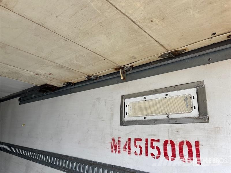 Utility VS2RA 45 ft x 102 in T/A Multi -Temp Refrigerated Semi Reboques Isotérmicos