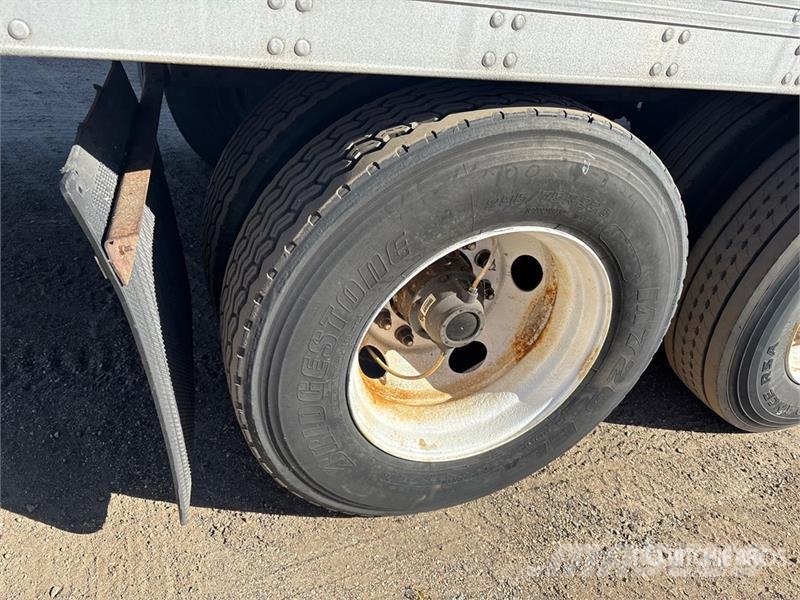 Utility VS2RA 48 ft x 102 in T/A Refrigerated Trailer Hladilne polprikolice