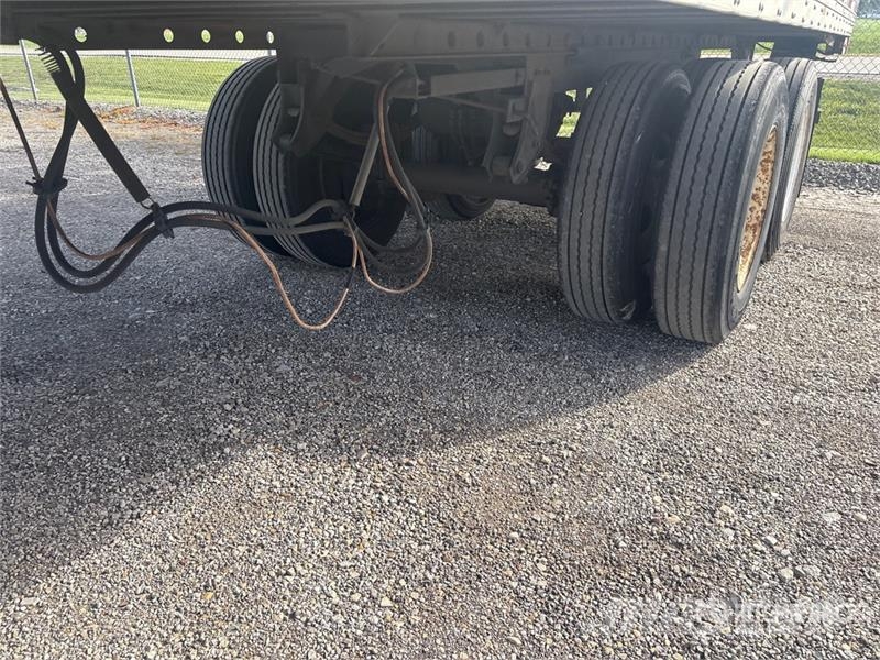 Utility VS2RA 48 ft x 96 in T/A Refrigerated Trailer Piekabes ar temperatūras kontroli