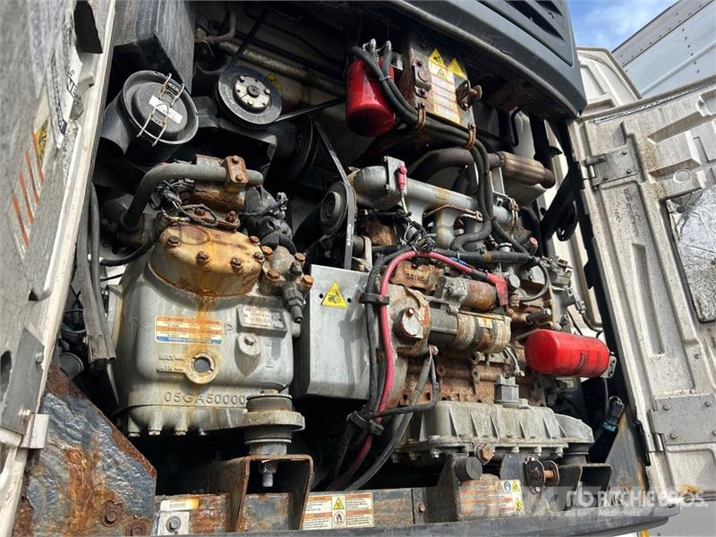 Utility VS2RA 53 ft T/A Refrigerated Trailer Temperature controlled semi-trailers
