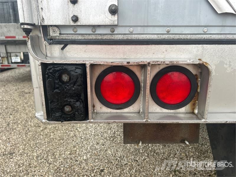 Utility VS2RA 53 ft T/A Refrigerated Trailer Temperature controlled semi-trailers