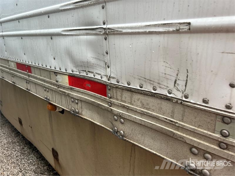 Utility VS2RA 53 ft T/A Refrigerated Trailer Temperature controlled semi-trailers