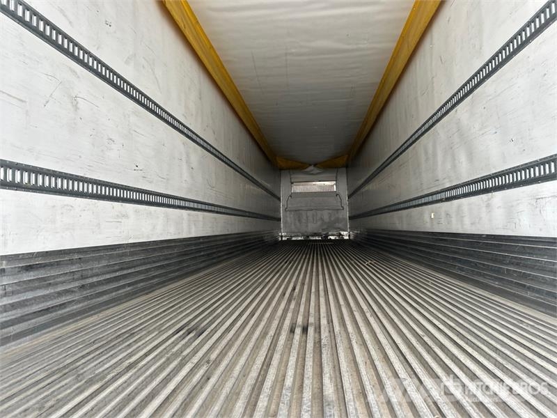 Utility VS2RA 53 ft x 102 in T/A Refrigerated Trailer Semirimorchi a temperatura controllata