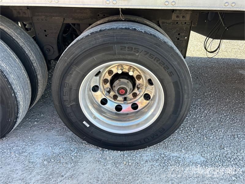Utility VS2RA 53 ft x 102 in T/A Refrigerated Trailer 保温半挂车