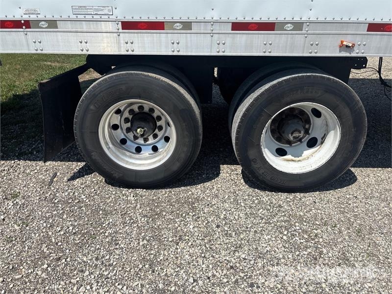 Utility VS2RA 53 ft x 102 in T/A Refrigerated Trailer Semirremolques de temperatura controlada