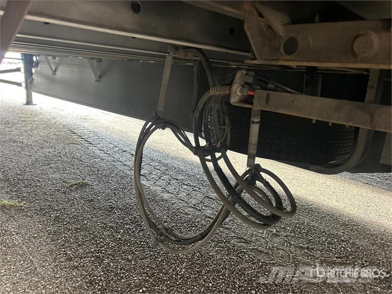 Utility VS2RA 53 ft x 102 in T/A Refrigerated Trailer Piekabes ar temperatūras kontroli