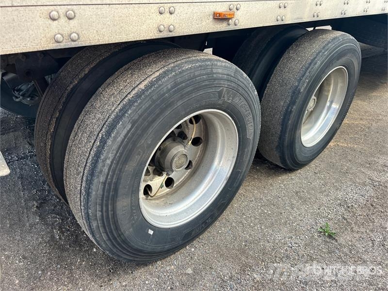 Utility VS2RA 53 ft x 102 in T/A Refrigerated Trailer Piekabes ar temperatūras kontroli