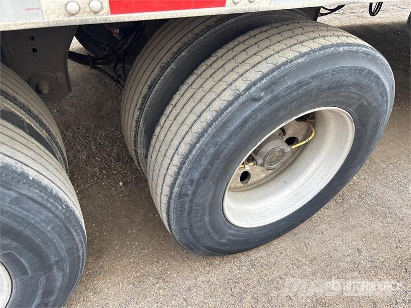 Utility VS2RA 53 ft x 102 in T/A Refrigerated Trailer Puspriekabės su izoterminiu kėbulu