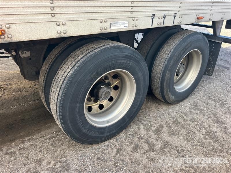 Utility VS2RA 53 ft x 102 in T/A Refrigerated Trailer Piekabes ar temperatūras kontroli
