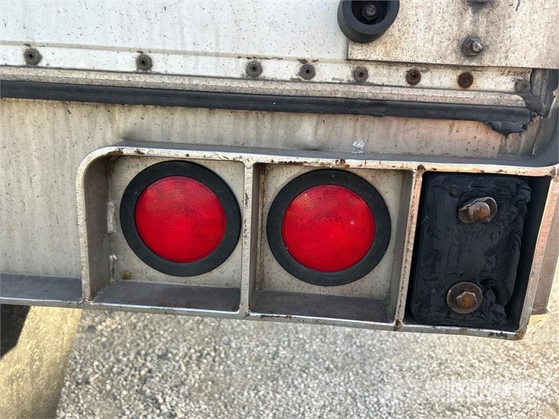 Utility VS2RA 53 ft x 102 in T/A Refrigerated Trailer Semi Reboques Isotérmicos