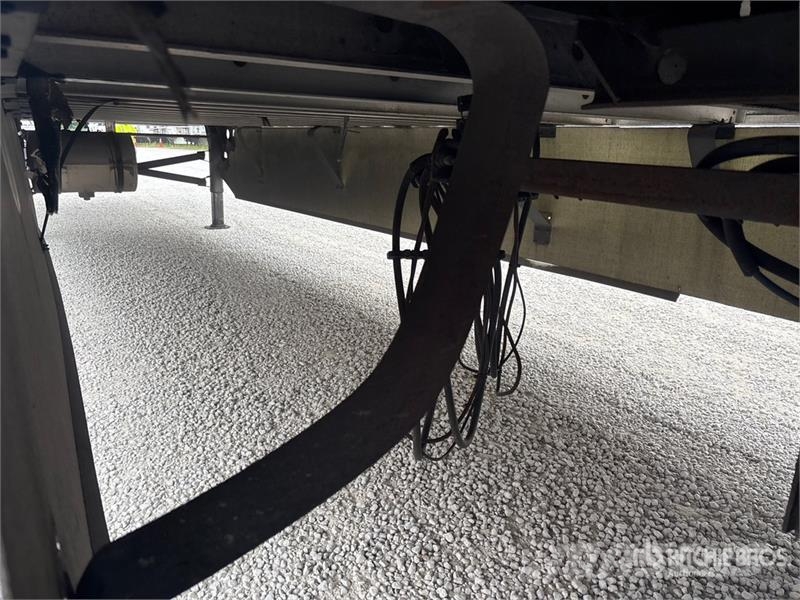 Utility VS2RA 53 ft x 102 in T/A Refrigerated Trailer Semirremolques de temperatura controlada