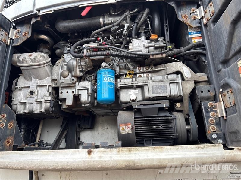 Utility VS2RA 53 ft x 102 in T/A Refrigerated Trailer Semi remorque frigorifique
