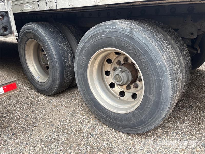 Utility VS2RA 53 ft x 102 in T/A Refrigerated Trailer Puspriekabės su izoterminiu kėbulu