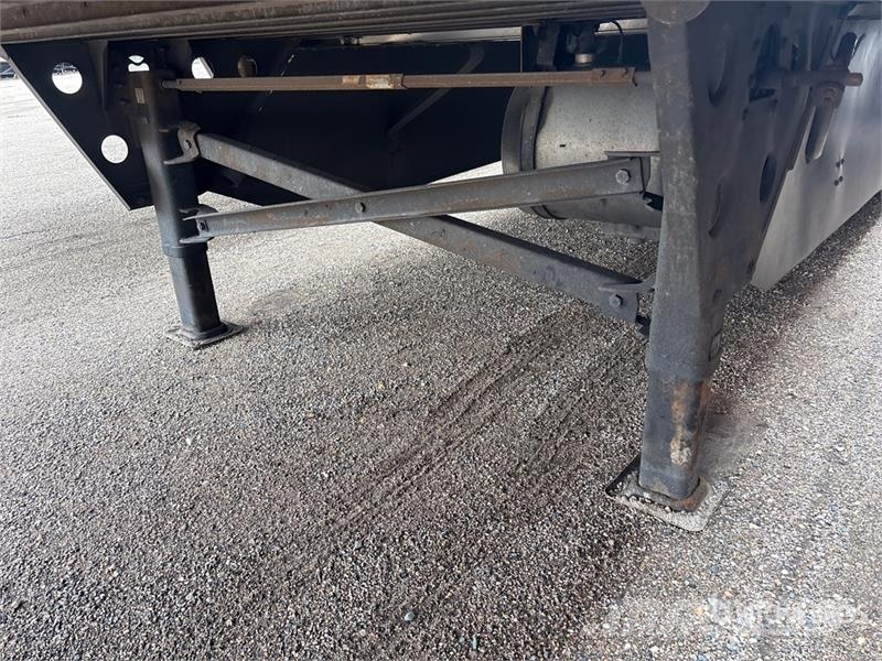 Utility VS2RA 53 ft x 102 in T/A Refrigerated Trailer Piekabes ar temperatūras kontroli