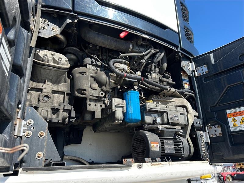 Utility VS2RA 53 ft x 102 in T/A Refrigerated Trailer 保温半挂车