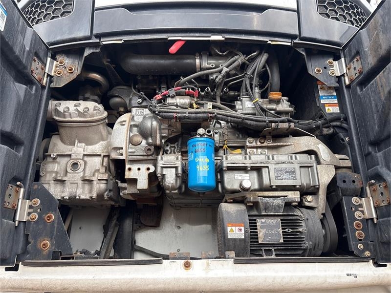 Utility VS2RA 53 ft x 102 in T/A Refrigerated Trailer Piekabes ar temperatūras kontroli