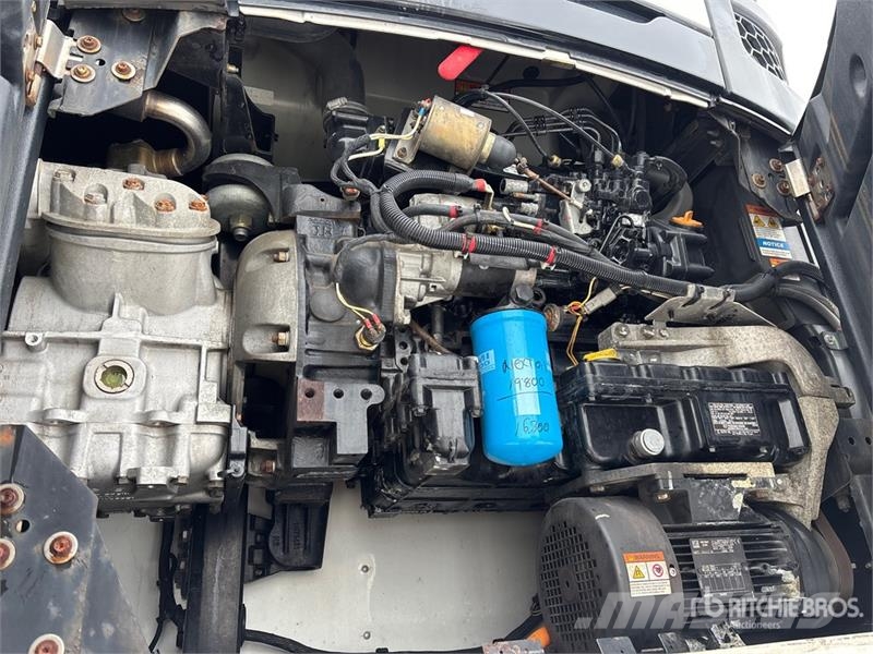 Utility VS2RA 53 ft x 102 in T/A Refrigerated Trailer Frysetrailer Semi