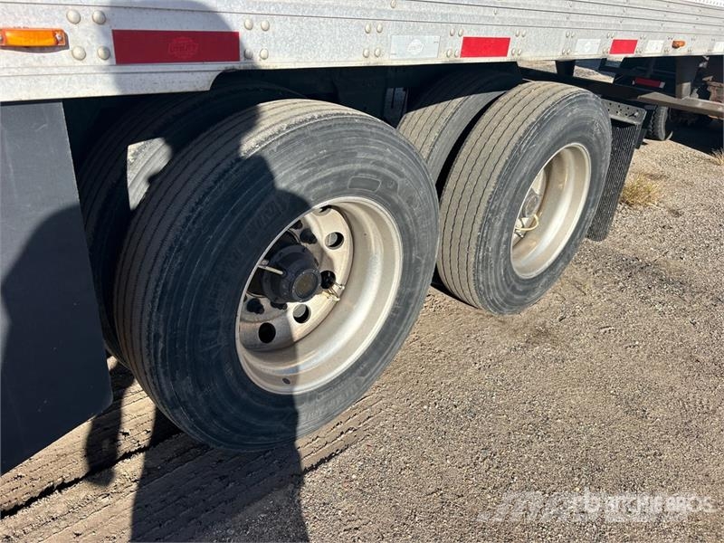 Utility VS2RA 53 ft x 102 in T/A Refrigerated Trailer Puspriekabės su izoterminiu kėbulu