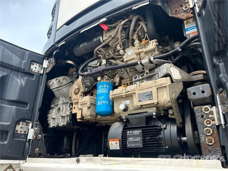 Utility VS2RA 53 ft x 102 in T/A Refrigerated Trailer Semirimorchi a temperatura controllata