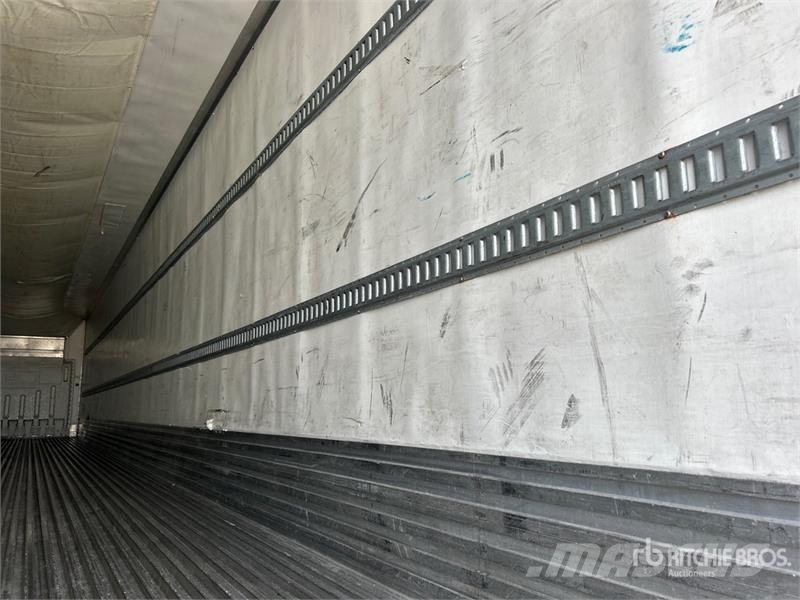Utility VS2RA 53 ft x 102 in T/A Refrigerated Trailer Semi Reboques Isotérmicos