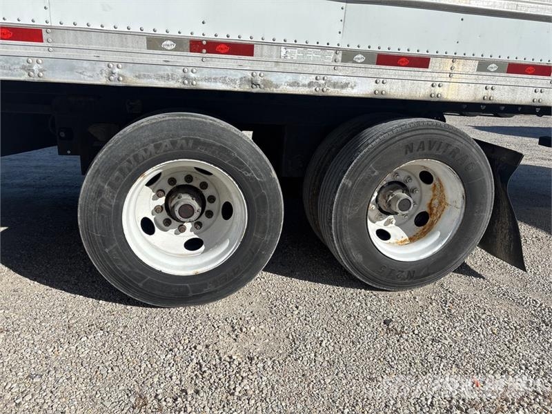 Utility VS2RA 53 ft x 102 in T/A Refrigerated Trailer Temperature controlled semi-trailers