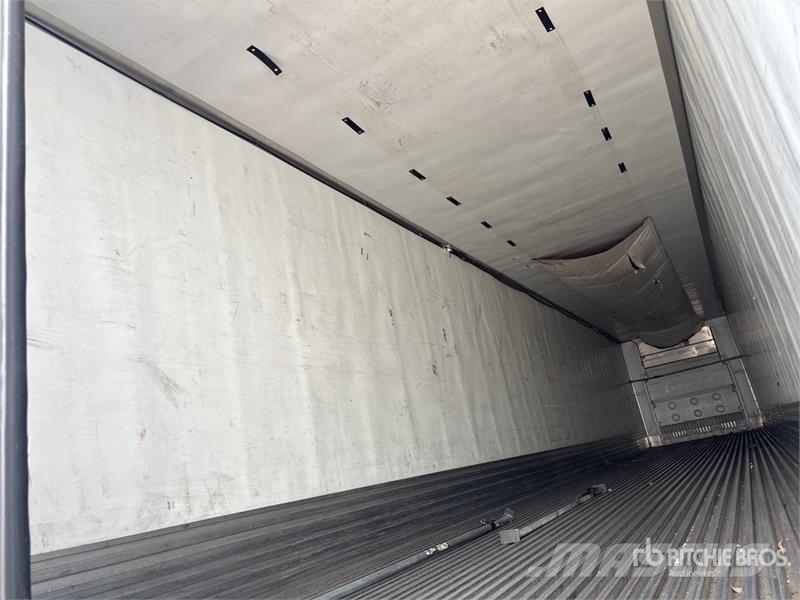 Utility VS2RA 53 ft x 102 in T/A Refrigerated Trailer Semirremolques de temperatura controlada