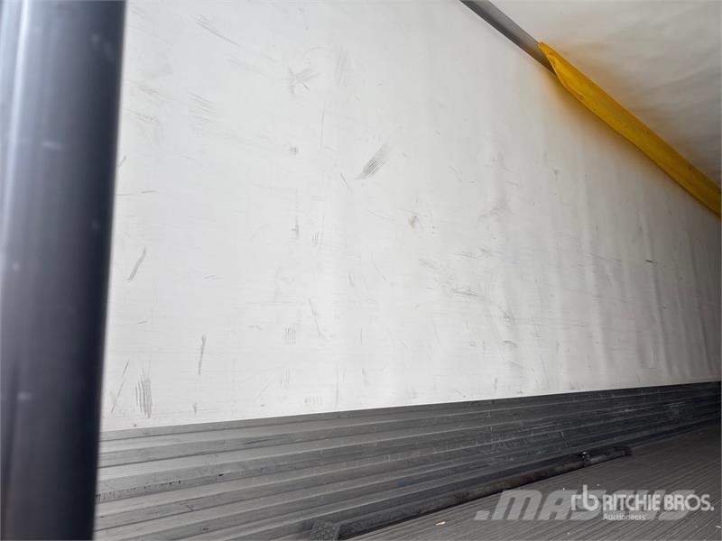 Utility VS2RA 53 ft x 102 in T/A Refrigerated Trailer Puspriekabės su izoterminiu kėbulu