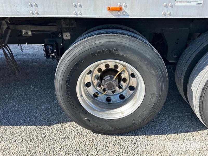 Utility VS2RA 53 ft x 102 in T/A Refrigerated Trailer 保温半挂车
