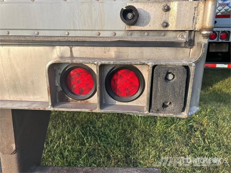 Utility VS2RA 53 ft x 102 in T/A Refrigerated Trailer 控溫式半拖車