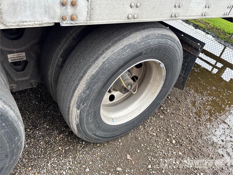 Utility VS2RA 53 ft x 102 in T/A Refrigerated Trailer Piekabes ar temperatūras kontroli