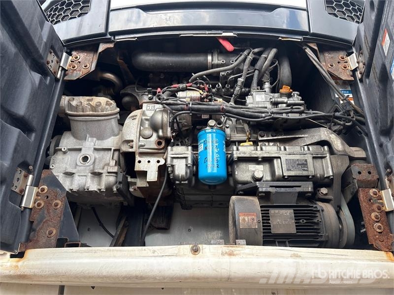 Utility VS2RA 53 ft x 102 in T/A Refrigerated Trailer Semi remorque frigorifique