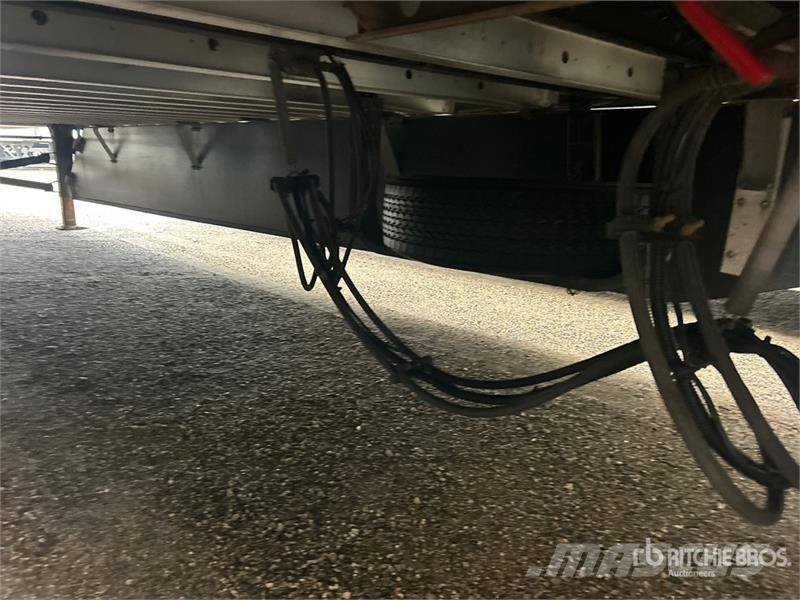 Utility VS2RA 53 ft x 102 in T/A Refrigerated Trailer Kühlauflieger
