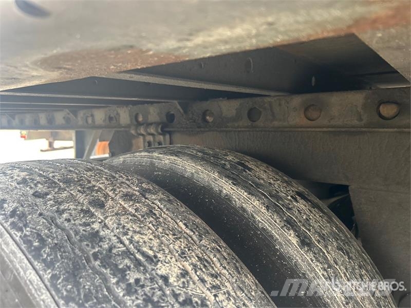 Utility VS2RA 53 ft x 102 in T/A Refrigerated Trailer نصف مقطورات بدرجة حرارة قابلة للضبط