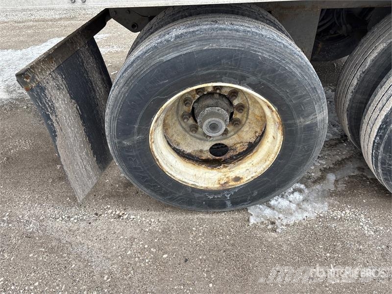 Utility VS2RA 53 ft x 102 in T/A Refrigerated Trailer نصف مقطورات بدرجة حرارة قابلة للضبط