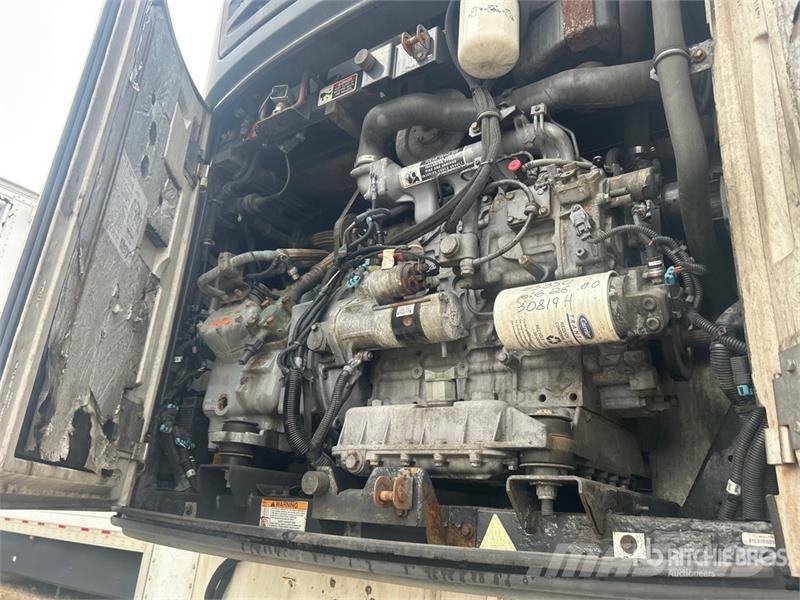 Utility VS2RA 53 ft x 102 in T/A Refrigerated Trailer نصف مقطورات بدرجة حرارة قابلة للضبط