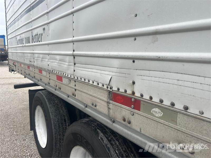 Utility VS2RA 53 ft x 102 in T/A Refrigerated Trailer نصف مقطورات بدرجة حرارة قابلة للضبط