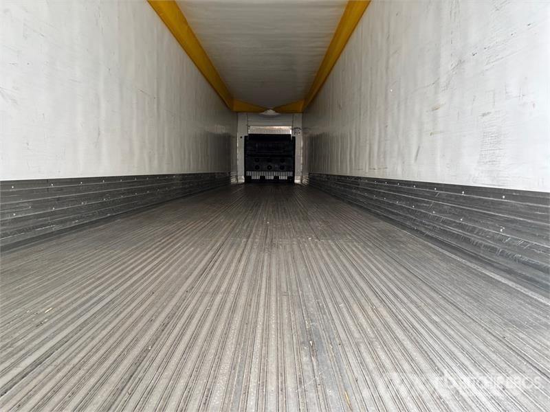 Utility VS2RA 53 ft x 102 in T/A Refrigerated Trailer Temperature controlled semi-trailers