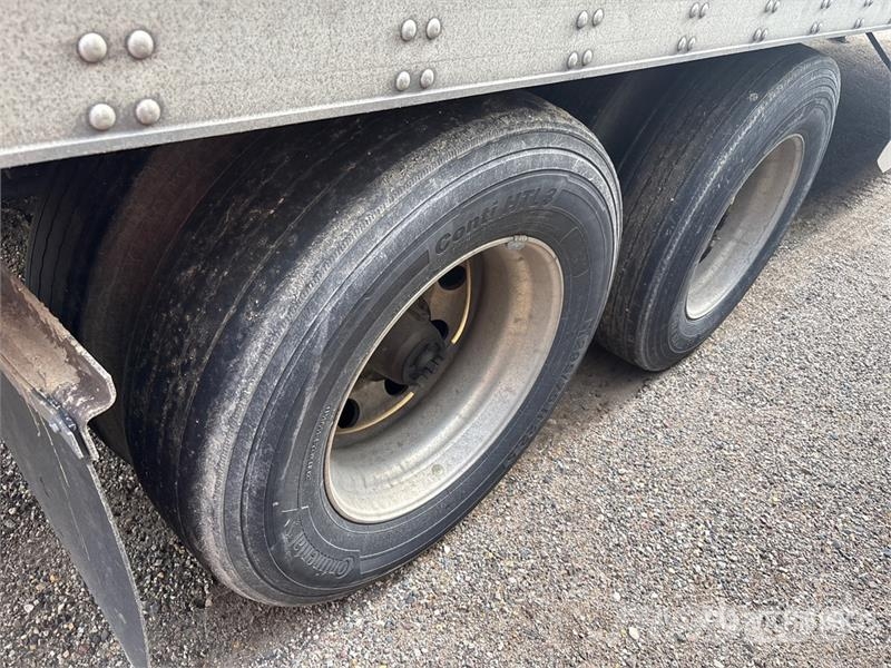 Utility VS2RA 53 ft x 102 in T/A Refrigerated Trailer Semi remorque frigorifique