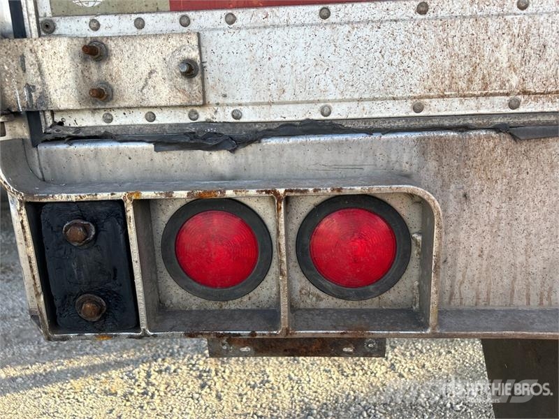 Utility VS2RA 53 ft x 102 in T/A Refrigerated Trailer Semi Reboques Isotérmicos