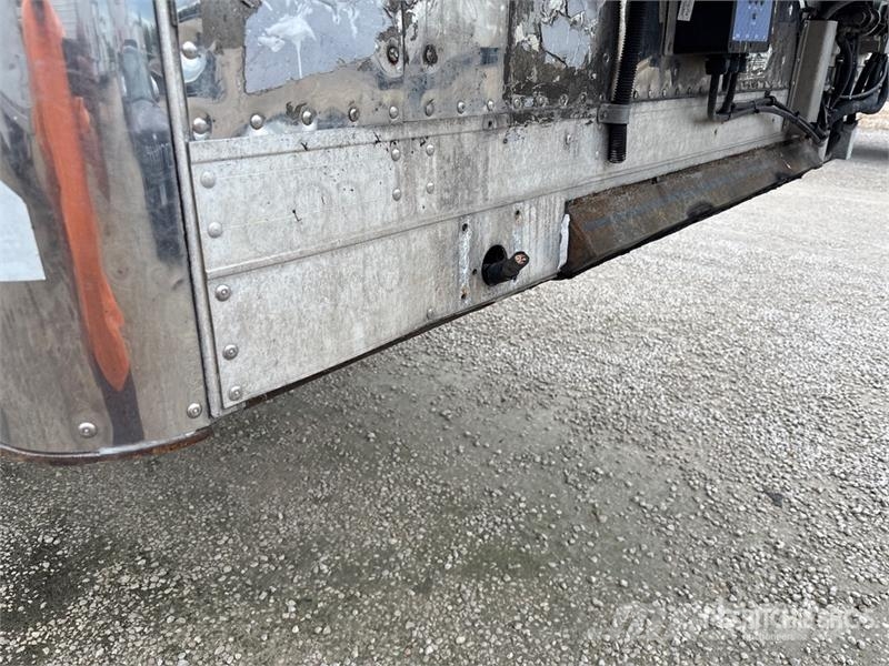 Utility VS2RA 53 ft x 102 in T/A Refrigerated Trailer Chladiarenské návesy