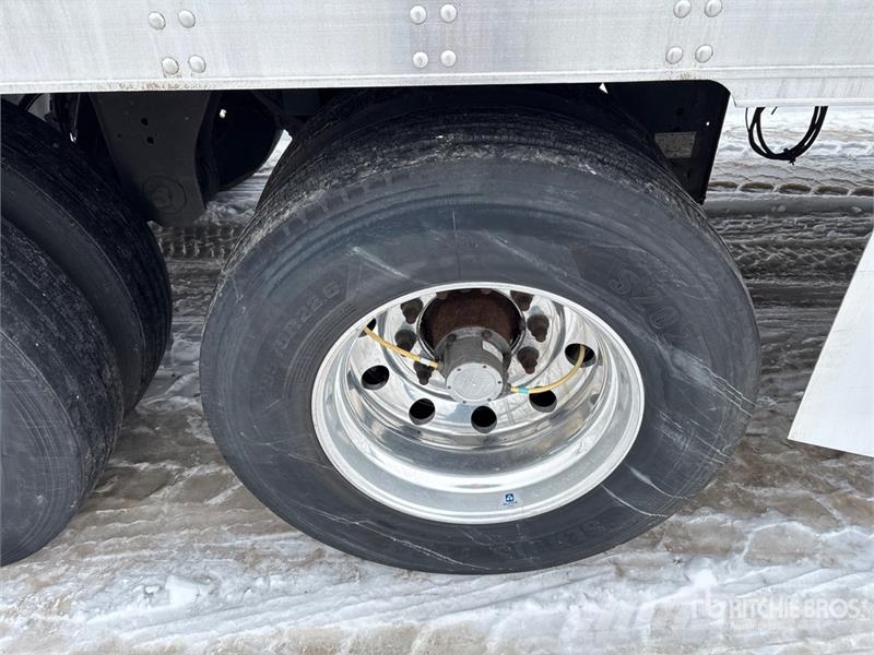 Utility VS2RA 53 ft x 102 in T/A Refrigerated Trailer Frysetrailer Semi