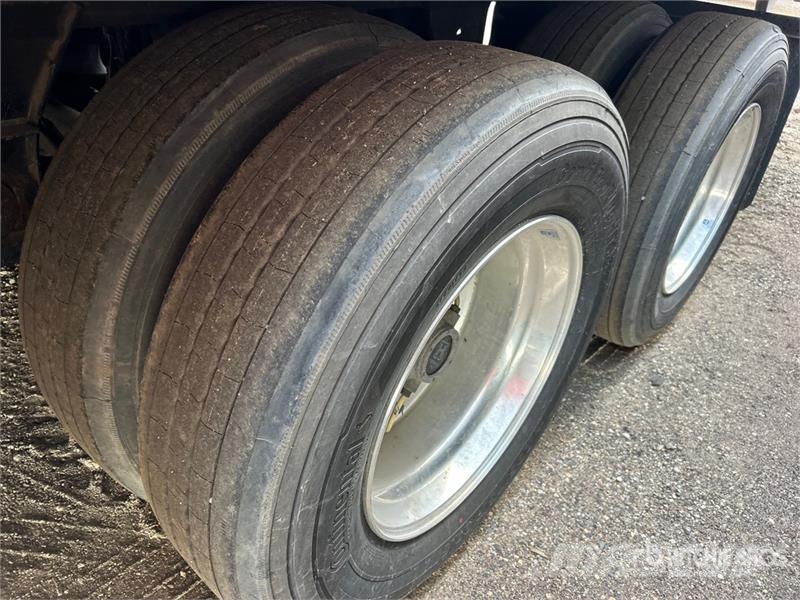 Utility VS2RA 53 ft x 102 in T/A Refrigerated Trailer Semirremolques de temperatura controlada